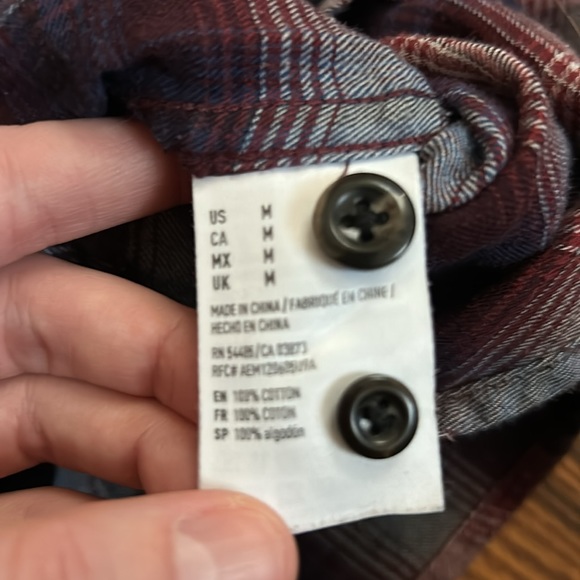 Men’s American Eagle Outfitters Button-Down Plaid Shirt - Picture 5 of 6